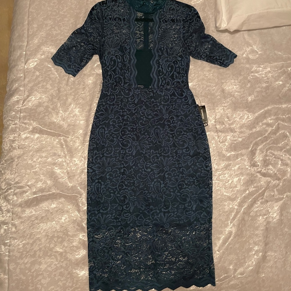 Women’a formal dress